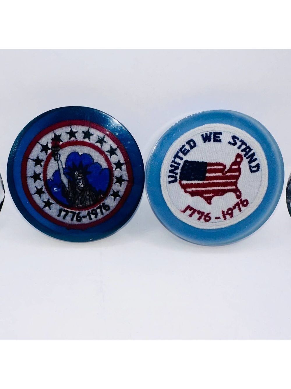 Vintage 1776-1976 Bicentennial American USA Lucite Paperweight